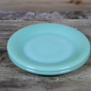 Vintage Set of 2 1950&#39;s Fire King Jadeite Restaurant Ware Bread and Butter Plates 5.5&quot; - Retro Kitchen Home Decor