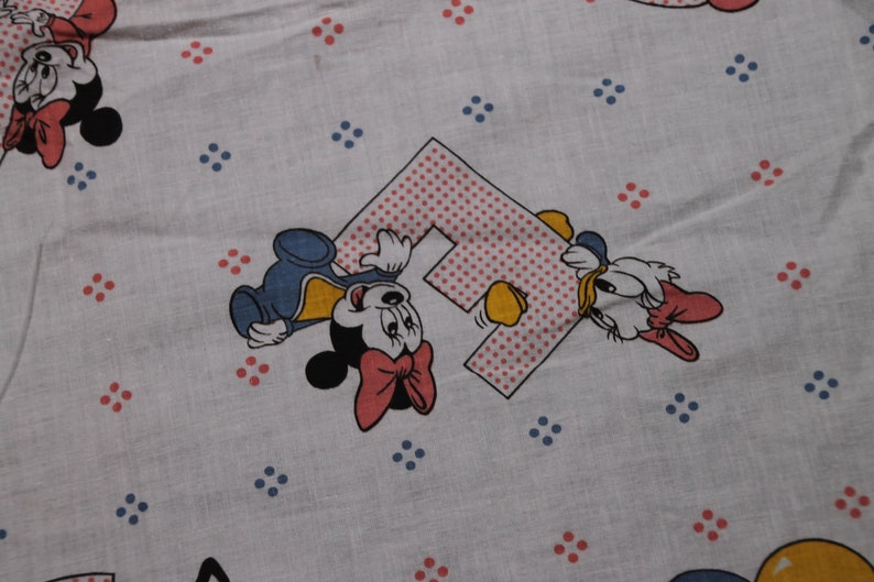 Vintage 1984 The Walt Disney Baby Mickey Mouse And Friends Themed Fitted Crib Sheet image 5
