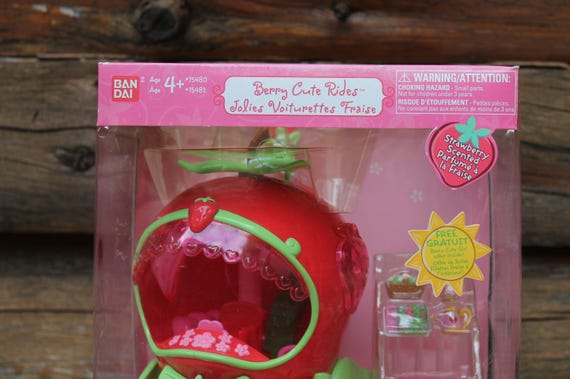 Vintage 2002 Bandai Strawberry Shortcake Berry Cute Rides