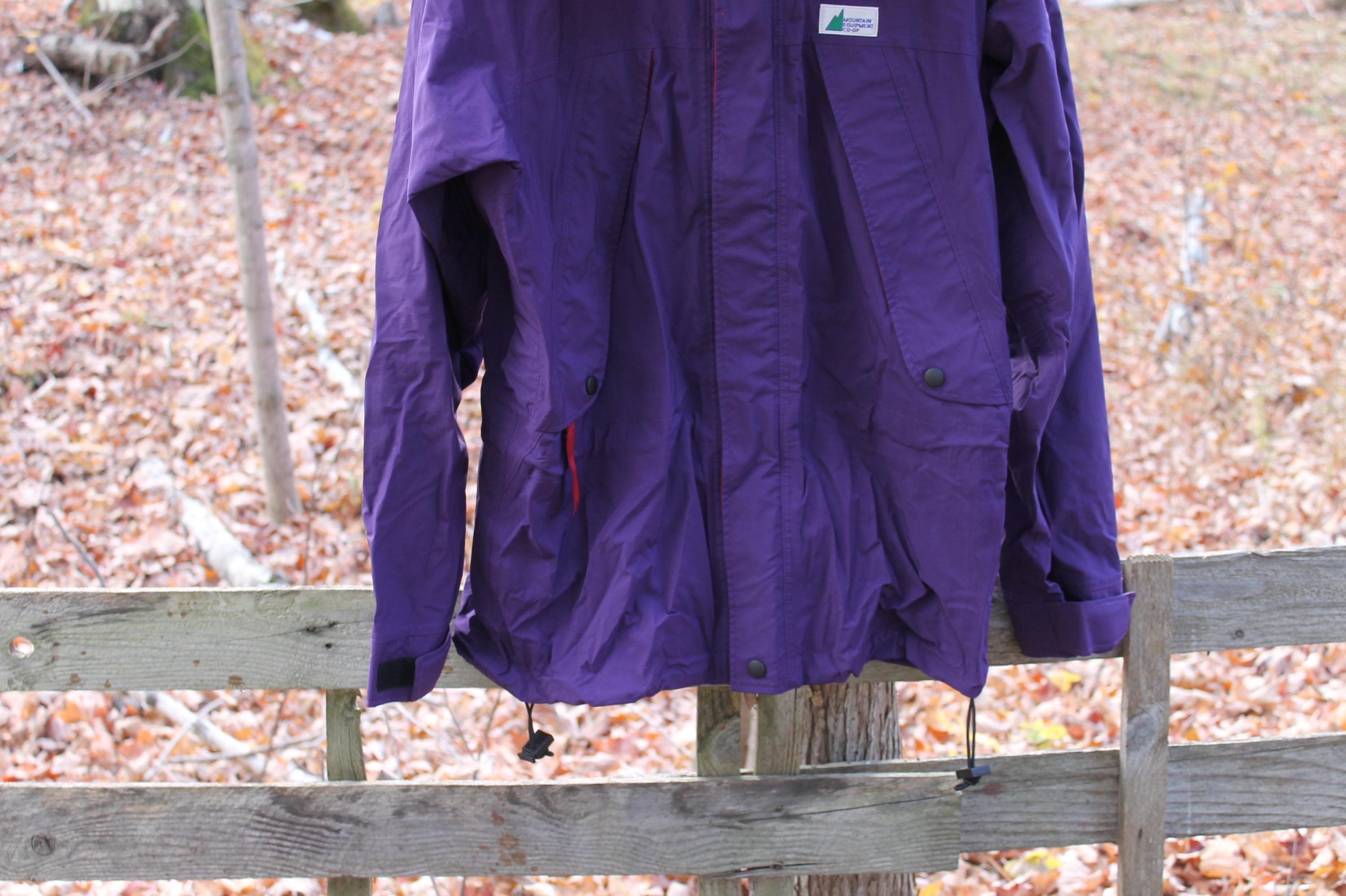 Vintage Mountain Equipment Co-op Gore-tex Purple Hooded Full Zip