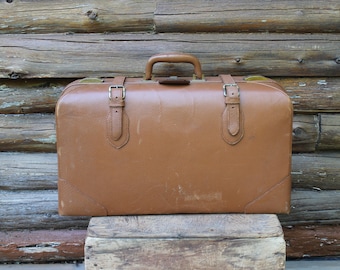 Vintage Eatonia Leather Suitcase with Partitions Travel Luggage Bag Storage Home Decor 25" x 14"