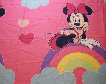 Sábana plana infantil vintage de Minnie Mouse de Disney con arcoíris rosa