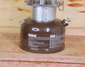 Vintage Coleman Lantern Camping Deluxe Easi-lite Model 621D in