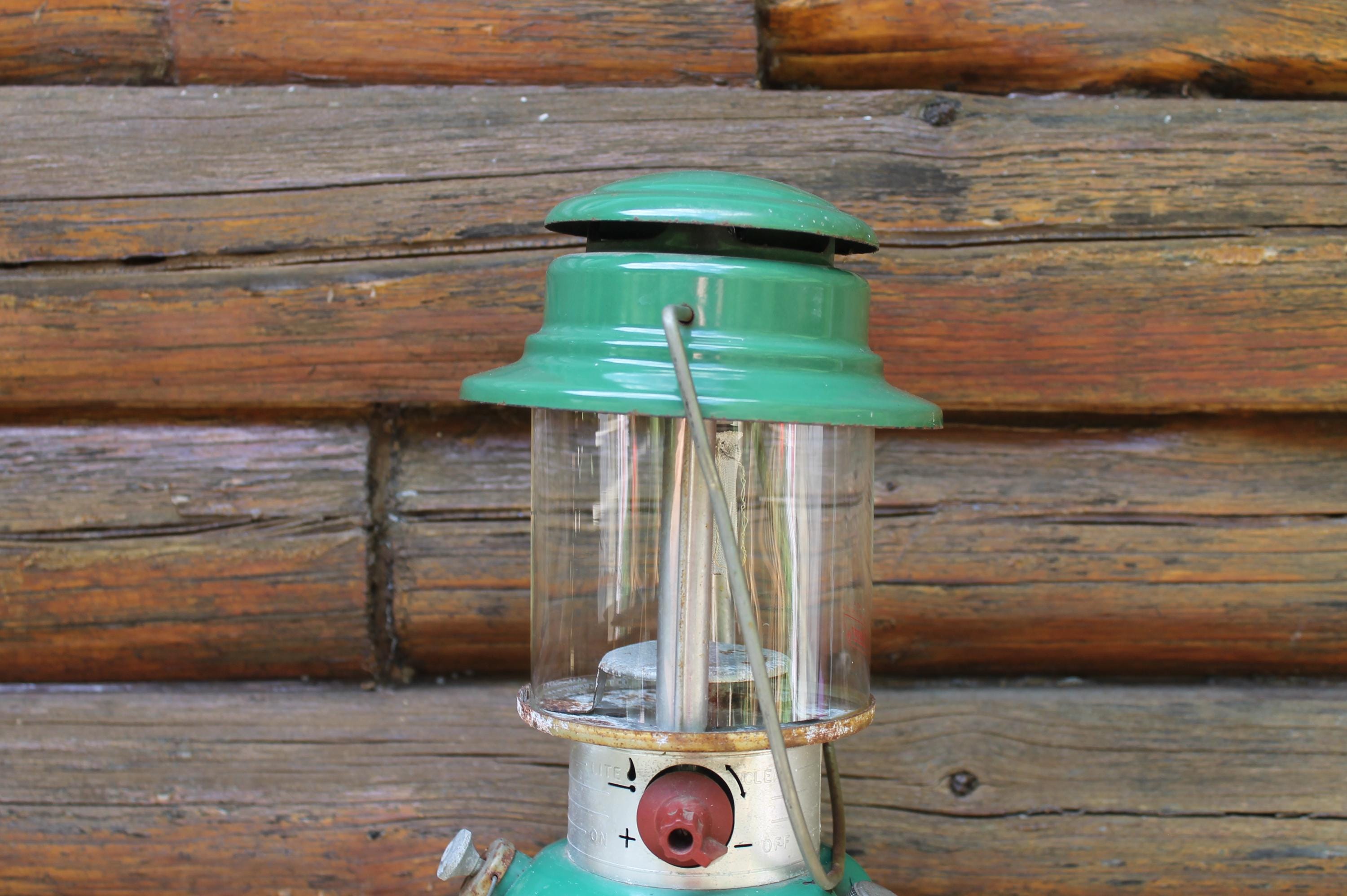 Vintage Coleman Camping Easi-lite Lantern Model 321B Classic Green