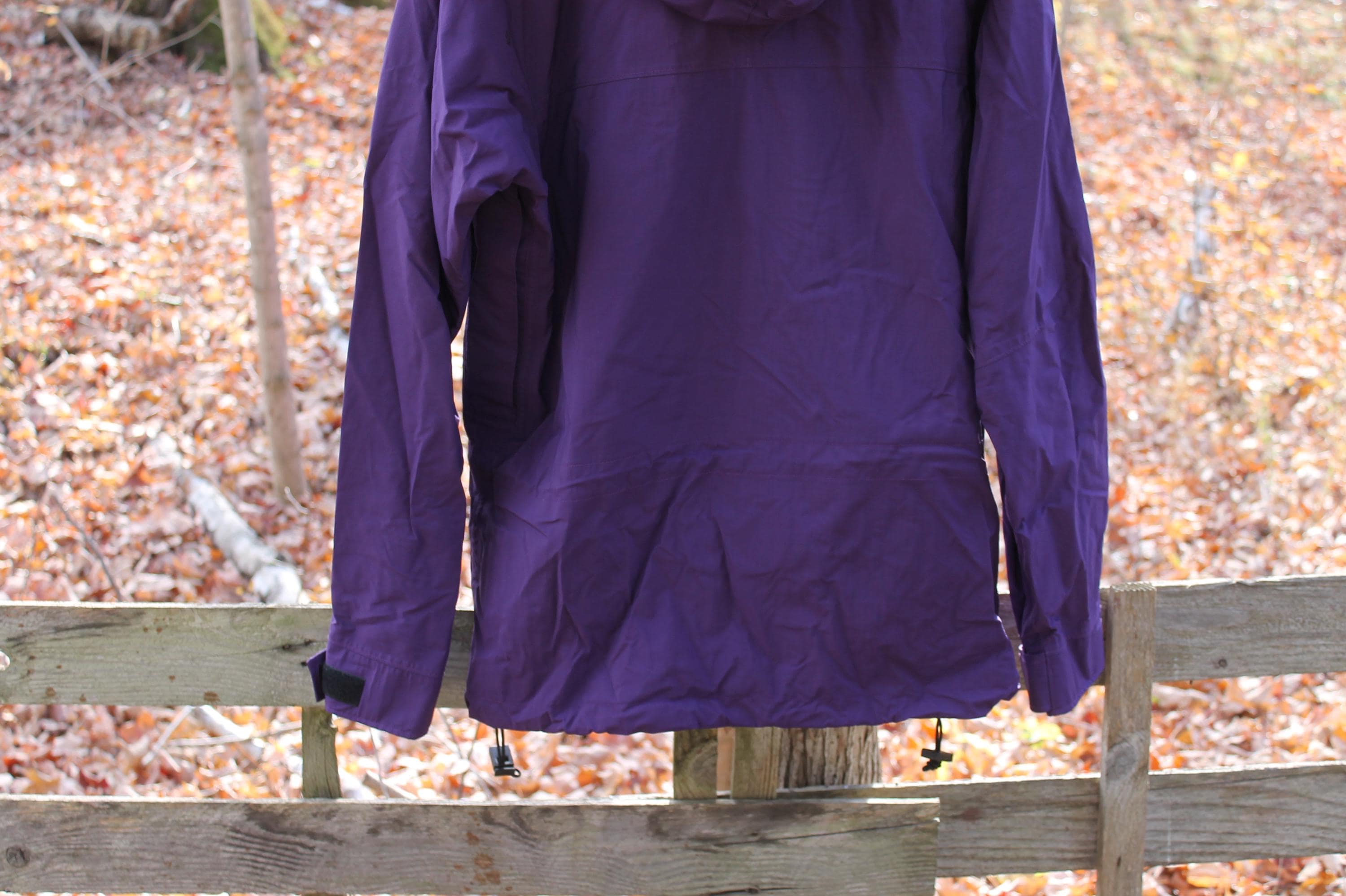 Vintage Mountain Equipment Co-op Gore-tex Purple Hooded Full Zip
