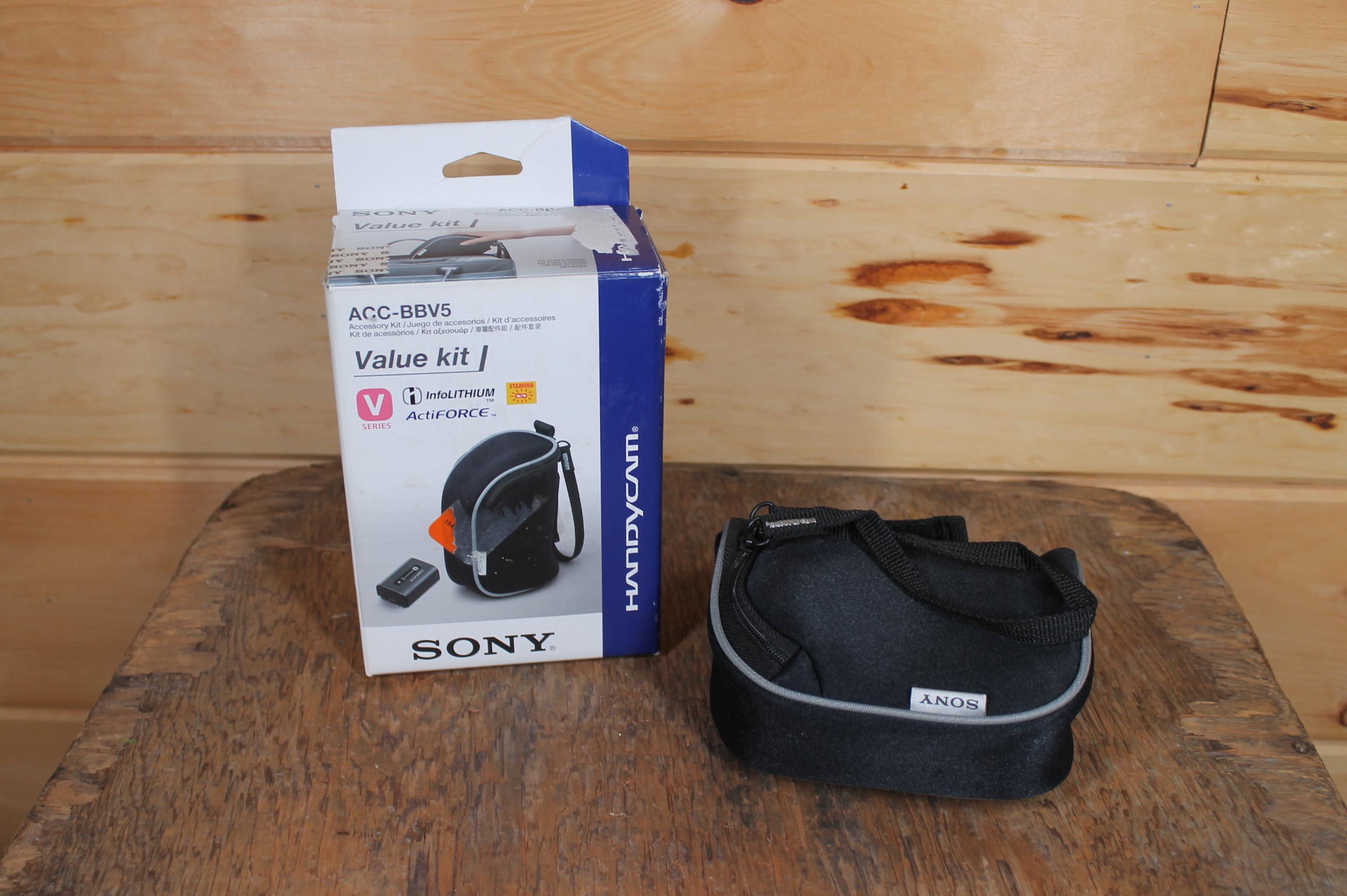 Vintage Sony Handycam ACC-BBV5 Value Kit in Box (travel Case Only