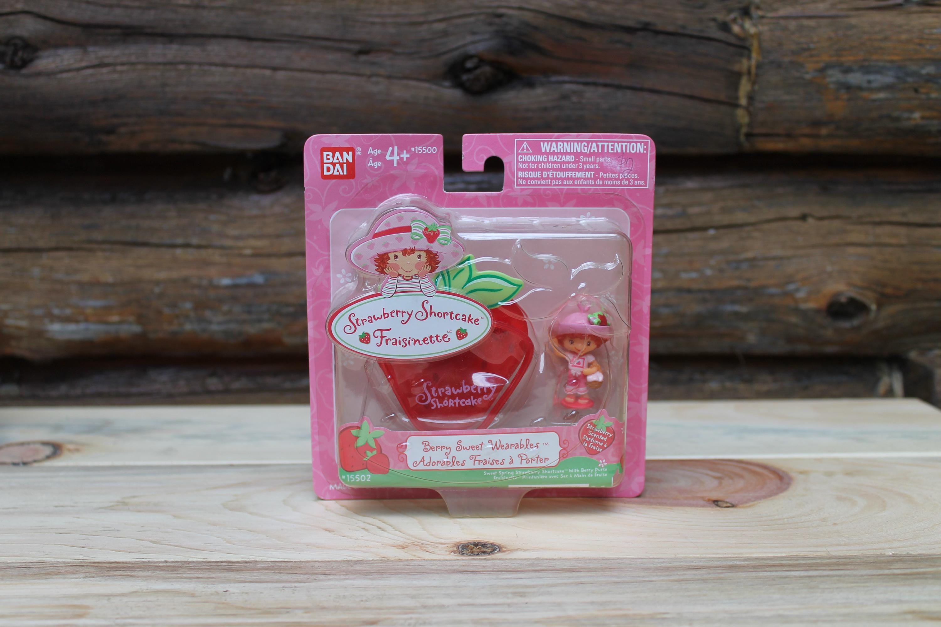 Vintage 2002 Bandai Strawberry Shortcake Berry Special Wearables