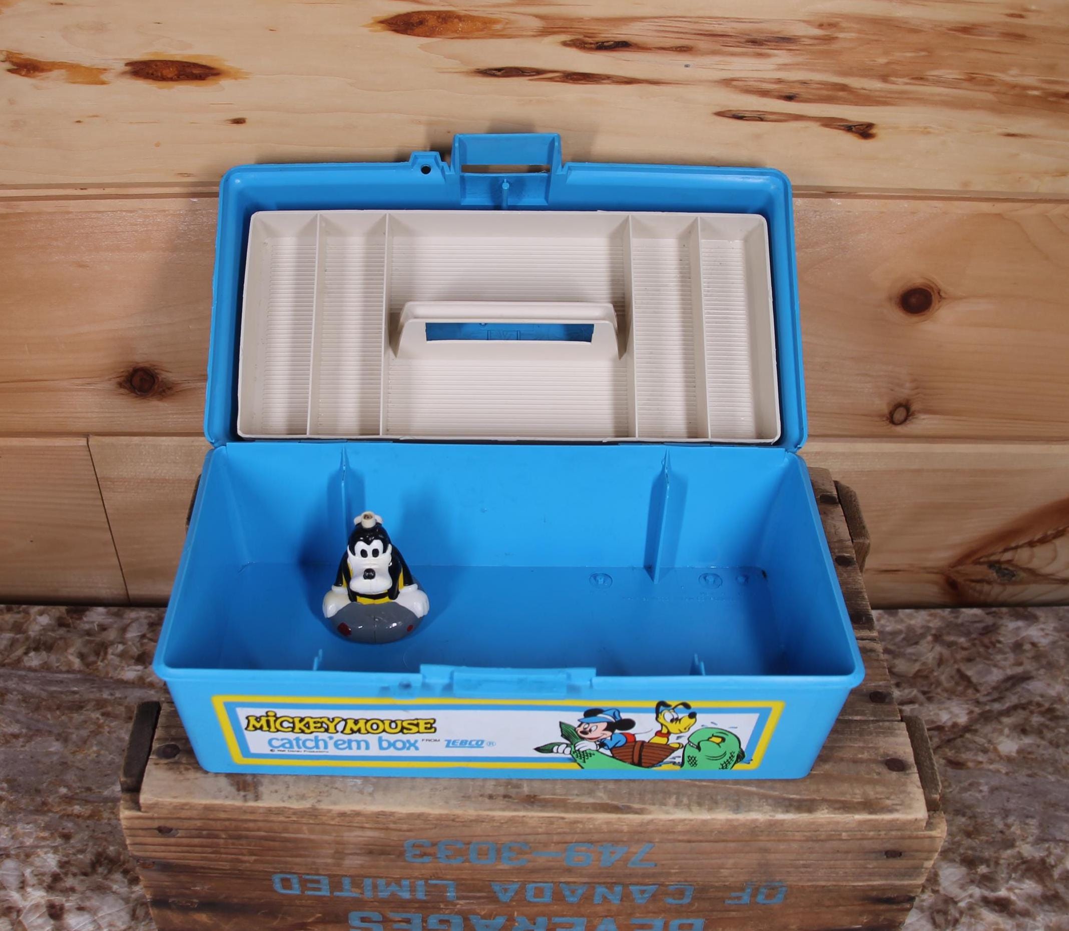 Vintage Disney Mickey Mouse Zebco Catch' Em Kids Blue Fishing