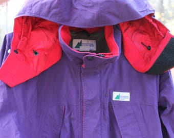 Vintage Mountain Equipment Co-op Gore-tex Purple Hooded Full Zip