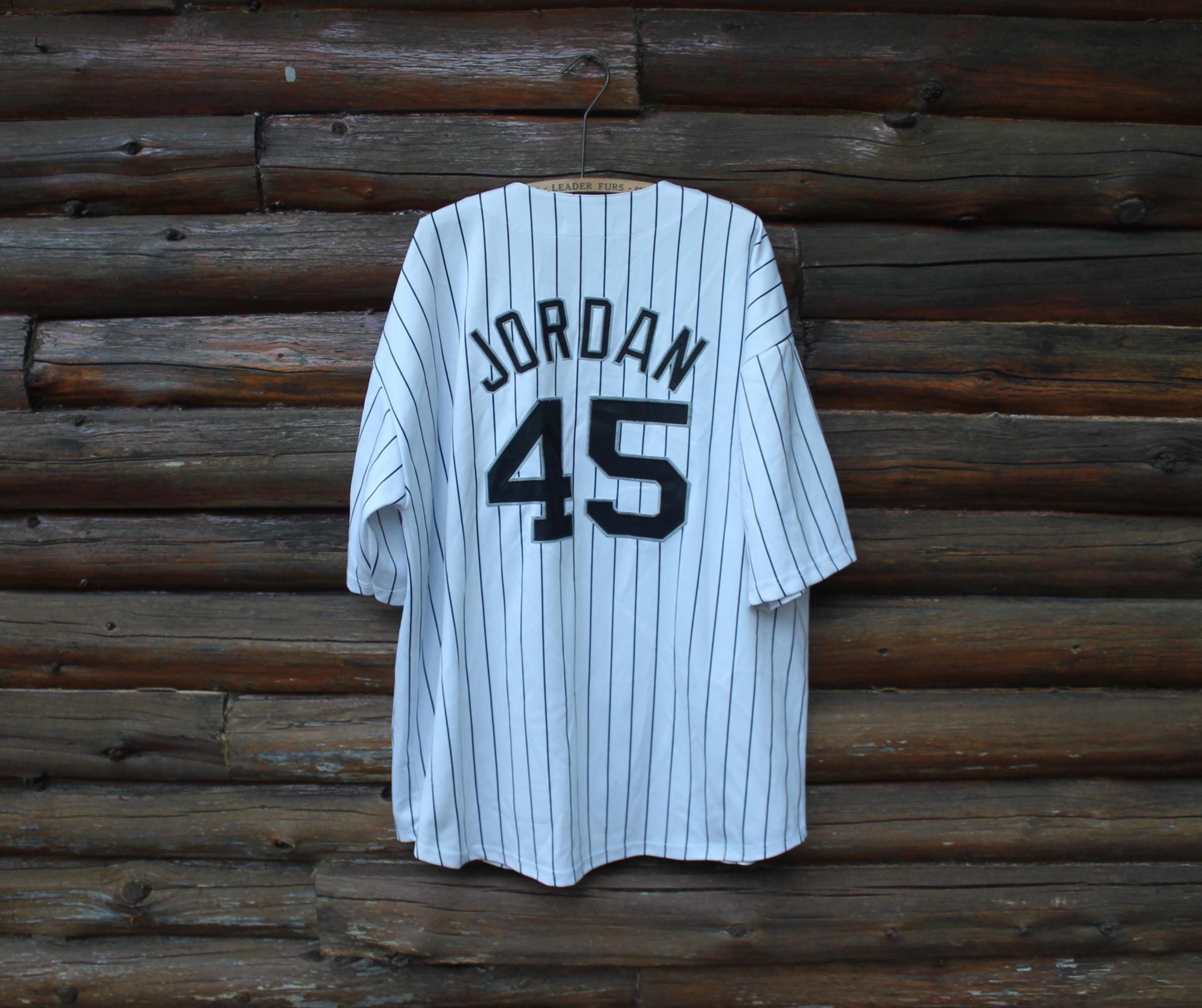 Vintage Y2K Chicago White Sox #45 Michael Jordan Button up