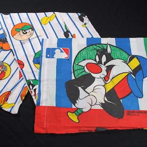 Zestaw Vintage 1994 Looney Tunes Cartoon MBL Baseball Theme Pillowcase i Flat Bed Sheet