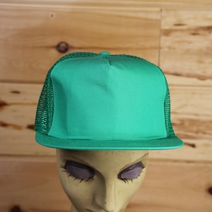 Gorra de camionero vintage verde en blanco, estilo snapback, nueva, de stock antiguo, ajustable, talla para adultos.