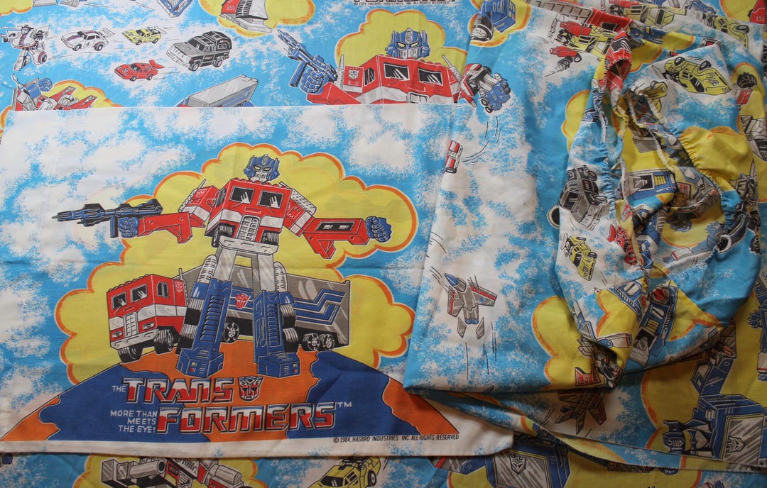 80' Transformers flat sheetsトランスフォーマーシーツ il_1080xN.6909711717_h84m.jpg