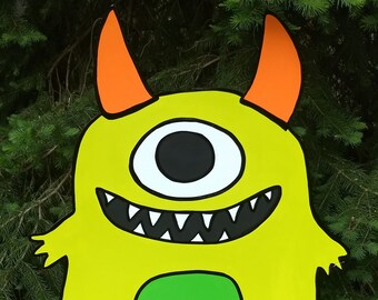 FOAMBOARD - MONSTER PARTY Prop - One Eyed Monster