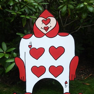 FOAMBOARD - Heart CARD SOLDIER - Inspired by Alice in Wonderland - Mad Hatter Tea Party - Croquet Set - Large Party Props & Event Decoration