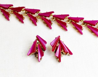 Vintage 50s Fuchsia & Gold Jewelry Set | 1950s Mid Century Bracelet and Matching Earrings | Linked Bracelet | Magenta Pink Thermoset Stones