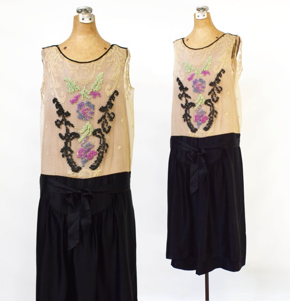 Vintage 1920's Beaded Lace Flapper Dress | 20's Bl