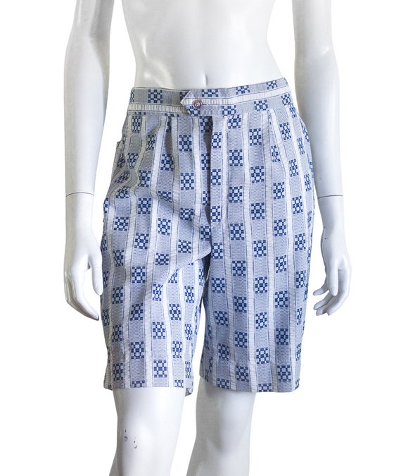Blue and white stripe seersucker shorts - image 8