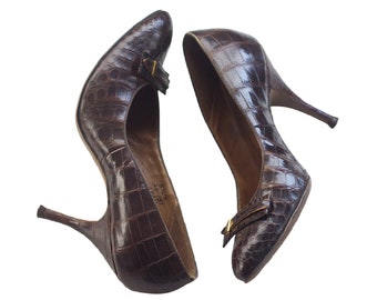 Vintage 1960s Brown Snakeskin Heels