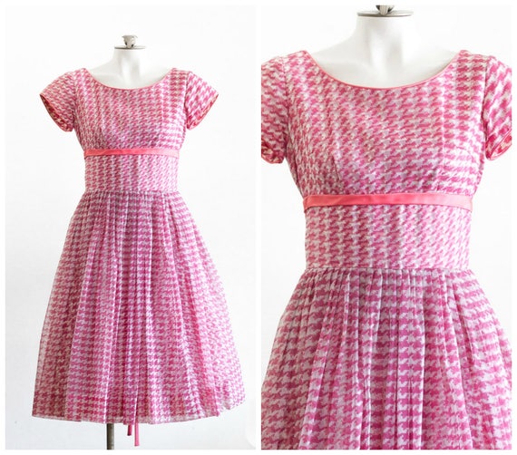 1950s pink and white houndstooth fit and flare dre