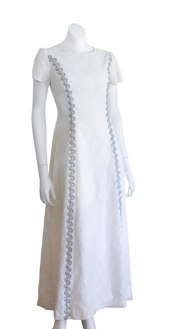 1960s white lace gown - image 3