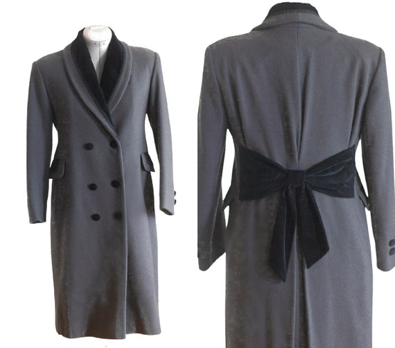 1980s gray wool overcoat with black velvet trim - image 1