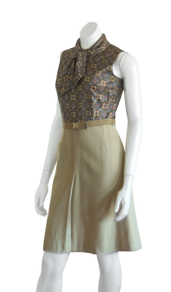1970s sleeveless a line dress - image 5