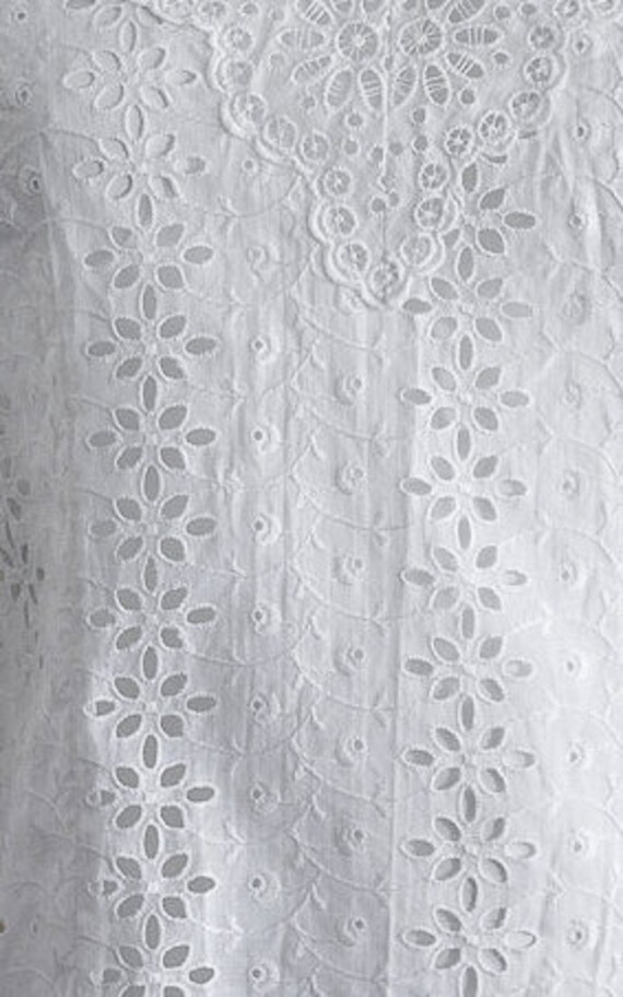 Vintage 1950s White Eyelet Lace Blouse | Sleevele… - image 3