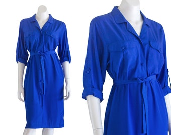 Robe chemise bleue avec ceinture vintage des années 1990