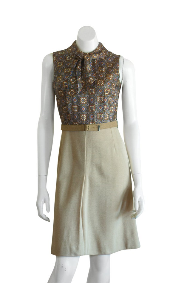 1970s sleeveless a line dress - image 9