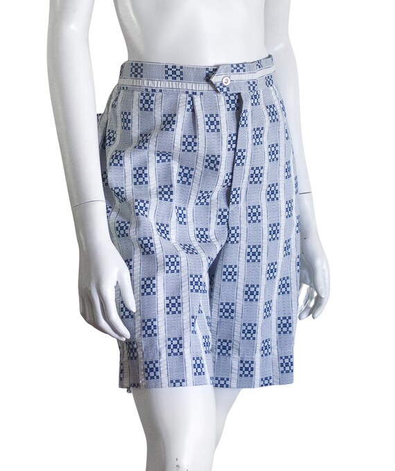 Blue and white stripe seersucker shorts - image 2