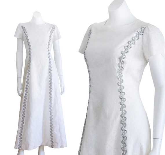 1960s white lace gown - image 1