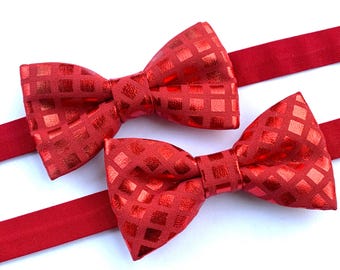 Valentine's day bow tie. Red and gold bow tie. Baby bow tie. Vday bow tie. Plaid bow tie