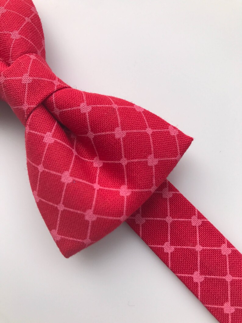 Valentine's Day Bow tie. Heart bow tie. Vday bow tie. | Etsy