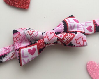 Valentine's Day Bow tie. Heart bow tie. Vday bow tie. Be mine bow tie. Love scrip bow tie.