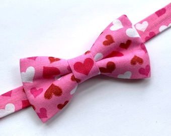 Valentine's day bow tie. Hearts bow tie. Baby bow tie. Vday bow tie