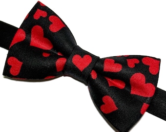 Valentine's Day Bow tie. Heart bow tie. Vday bow tie.