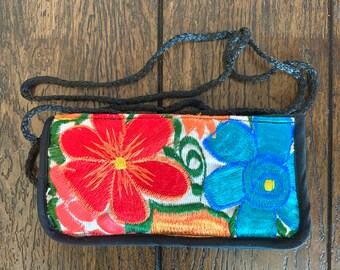 Embroidered Padded Glasses Case