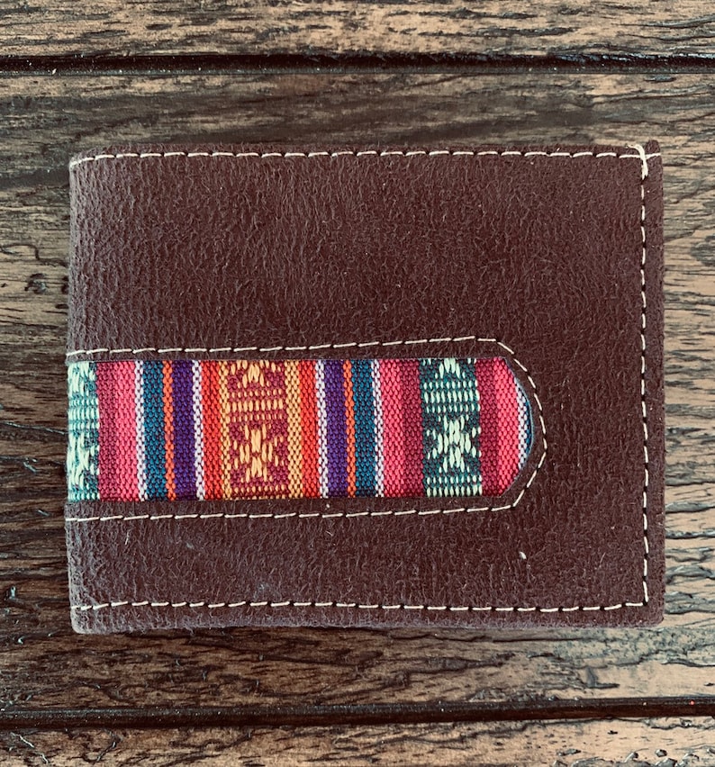 What kind of wallet is this? r/wallets