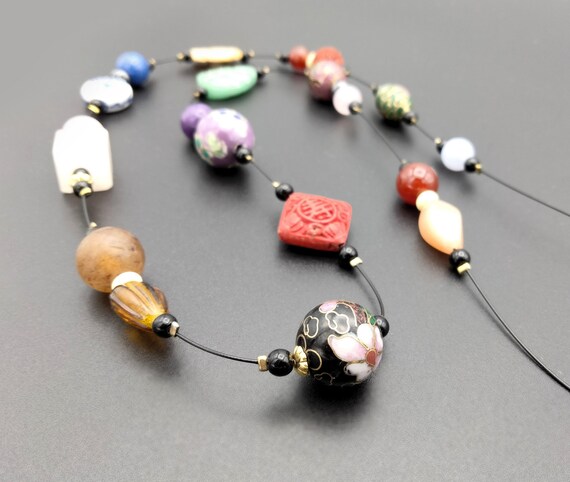 Hand Made Asian Inspired Bead Necklace - image 5
