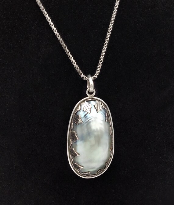 ネックレス・ペンダント murmur [925silver]Petit oval pearl necklace Amazon.com: Sterling Silver Single Pearl Necklace for Women