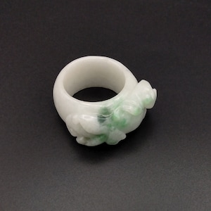 Large Carved Chinese Bat and Gourd White and Green Jade Ring, Size 11
