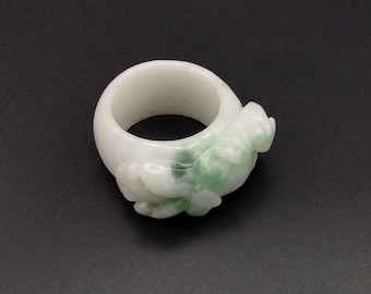 Large Carved Chinese Bat and Gourd White and Green Jade Ring, Size 11