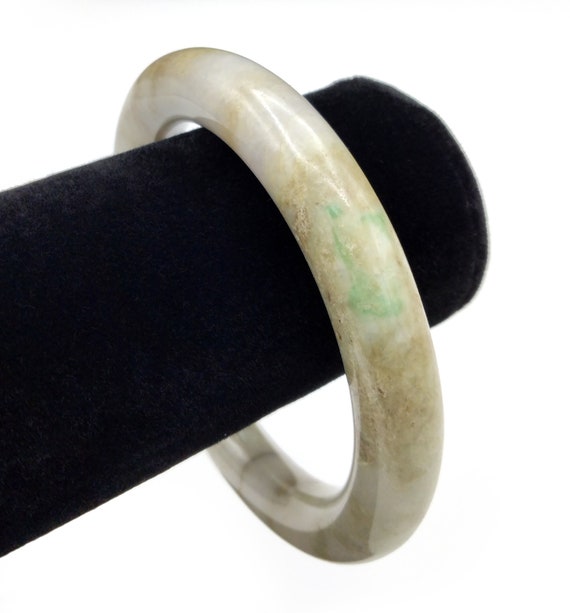 Handcrafted Vintage Jade Bangle Bracelet - image 3