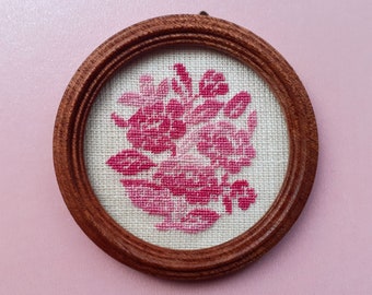 Miniature dollhouse square, with monochrome embroidery shaded on linen canvas.
