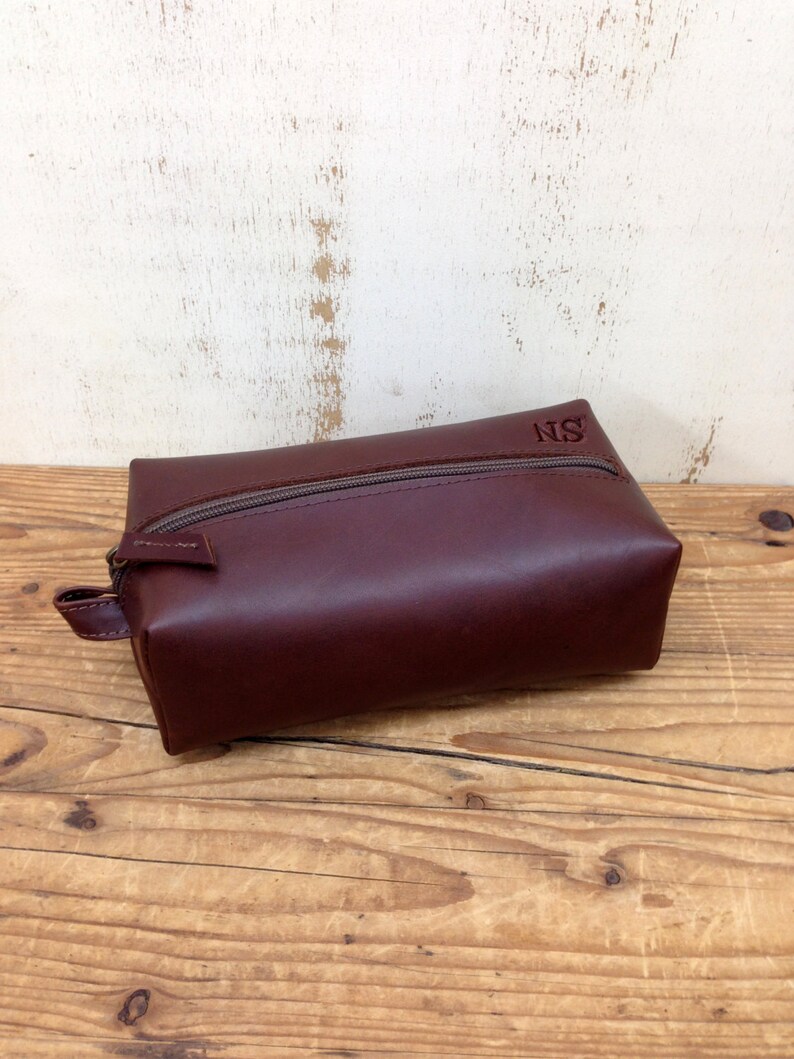 Unbranded Men's Toiletry Bag For Sale IUCN Water