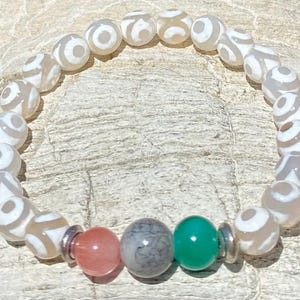 White Dzi Agate Stretch Bracelet: Handmade Unisex Gemstone Jewelry