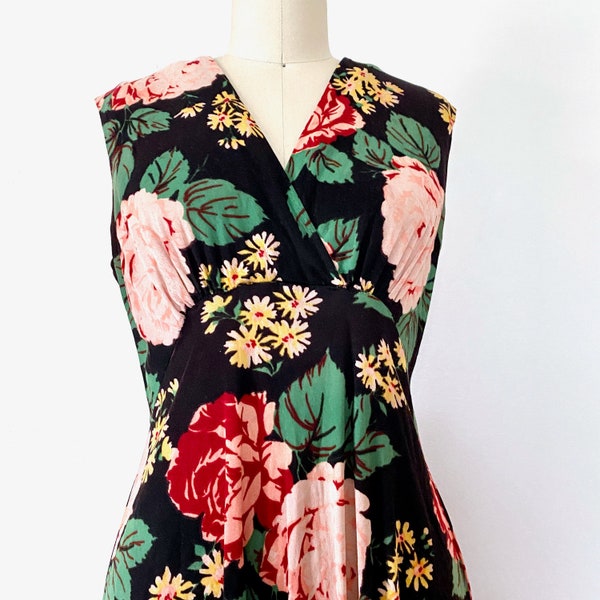 1970s AVELON Floral Vintage Maxi Dress Mid Century Empire Waist Summer Knit Med sz 8/10