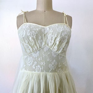 1950s Peignoir Naughty Nighty Lingerie Vintage tamanho 36 Med Boudoir LEONORA Lingerie Sheer Voile Nighty com Renda Lounge Wear Bridal Nighty