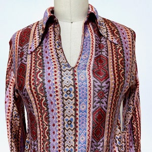 1970s Bat Wing Collar Disco Tunic Shirt Graphic Print Silky Original Womens SM